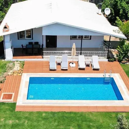 Villa Marimar1 Inlice *