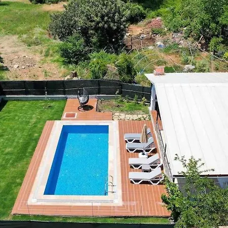 Villa Marimar1 Inlice *