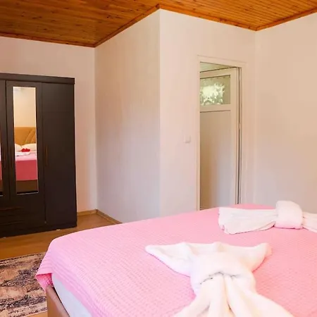 Marimar1 Inlice Villa